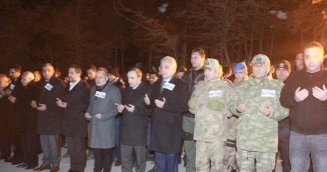 Hakkari’de şehit askerler için tören düzenlendi