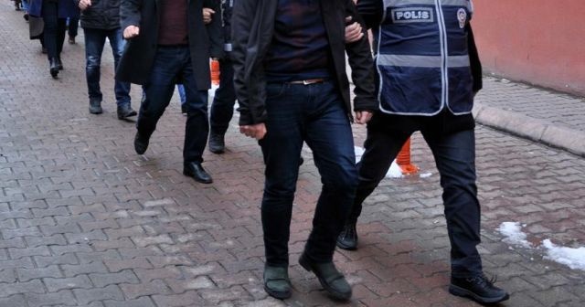 İstanbul&#039;da terör operasyonu: 22 gözaltı