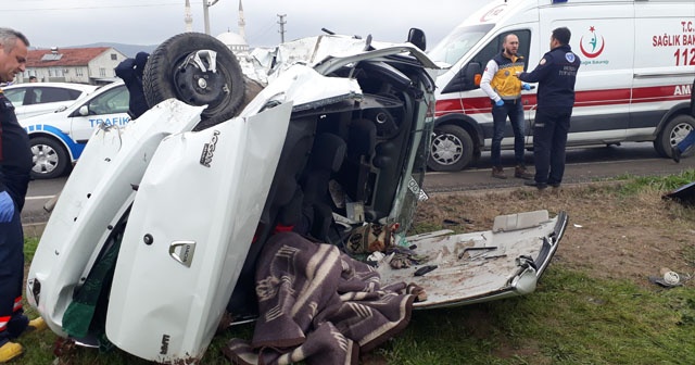 Bursa&#039;da feci kaza: 1 ölü, 3 yaralı