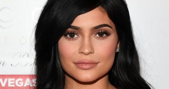 Kylie Jenner anne oldu!