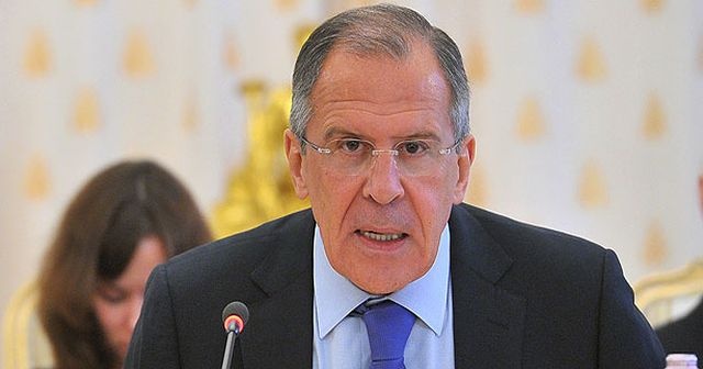 Lavrov, Fransız mevkidaşı Janom-Ivom Le Drianom ile bir araya geldi