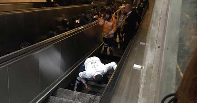 Maslak metrosunda korkunç olay! Yürüyen merdiven çöktü