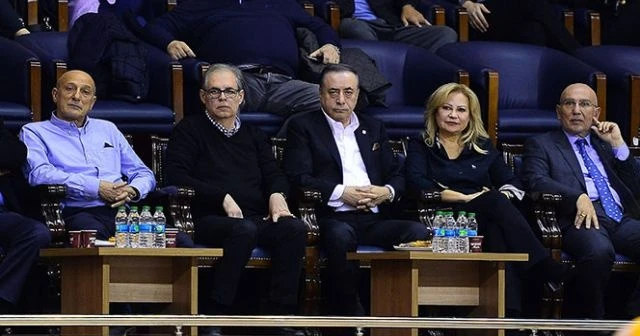 Mustafa Cengiz derbide takımını yalnız bırakmadı