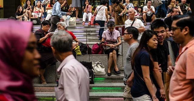 Singapur hükümeti halkına prim ödeyecek