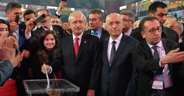 CHP&#039;de Kılıçdaroğlu yeniden başkan seçildi
