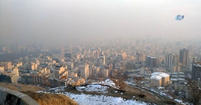 Tahran’da hava kirliliği nedeniyle okullar tatil edildi