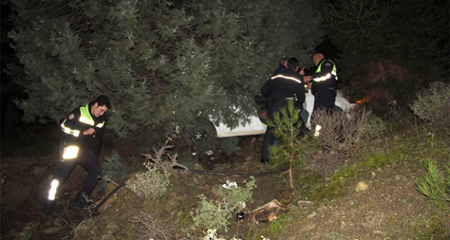 Trafik cezasına kızdı, otomobili uçuruma devirdi