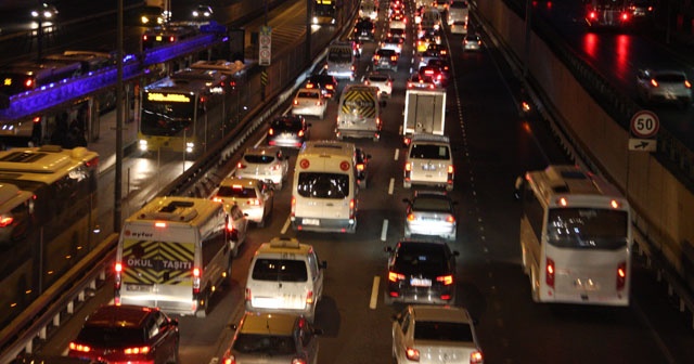 Yarıyıl tatili bitti, trafik yoğunluğu arttı