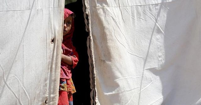 Yemen'de savaş binlerce insanı barınaksız bıraktı