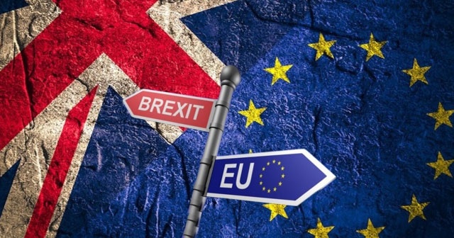 AB ve İngiltere Brexit sonrası &#039;geçiş sürecinde&#039; anlaştı