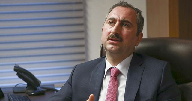 Adalet Bakanı Gül: Mehmetçik Afrin&#039;de desten yazdı