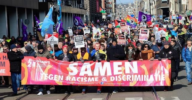 Amsterdam&#039;da ırkçılık ve ayrımcılık karşıtı gösteri düzenlendi