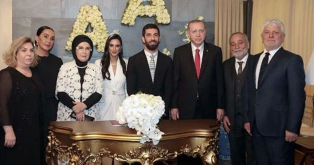 Arda Turan dünya evine girdi
