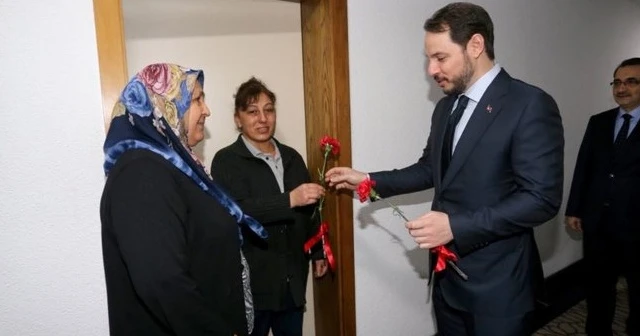 Bakan Albayrak'tan kadınlar günü mesajı