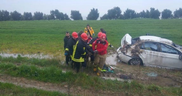 Balıkesir&#039;de kaza! Hız kadranı 190 kilometrede takılı kaldı