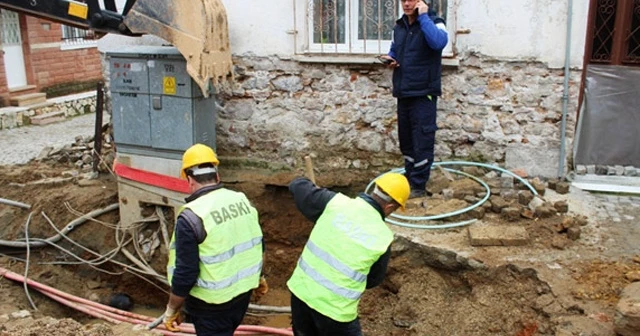 Bir boru patlağı tüm gün Ayvalık’ı susuz bıraktı