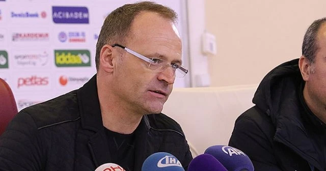Buz: 'Bu takımla ligde kalmak istiyoruz'