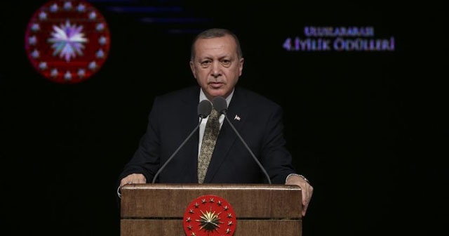Cumhurbaşkanı Erdoğan: Afrin&#039;e girdik giriyoruz