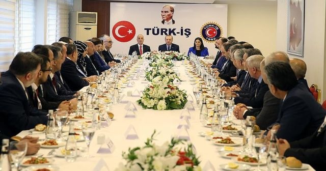 Erdoğan Türk-İş&#039;i ziyaret etti