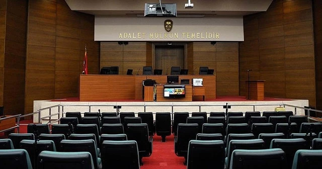 Eski yüksek yargı üyeleri hakim karşısında