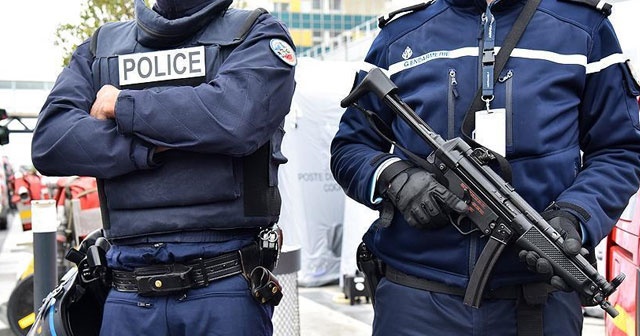 Fransa&#039;da terörü övmek suçundan bir gözaltı daha