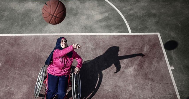 Gazzeli basketçi kadınlar &#039;engellerine&#039; meydan okuyor