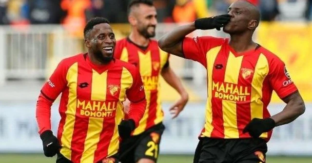 Göztepe'den Demba Ba hamlesi!