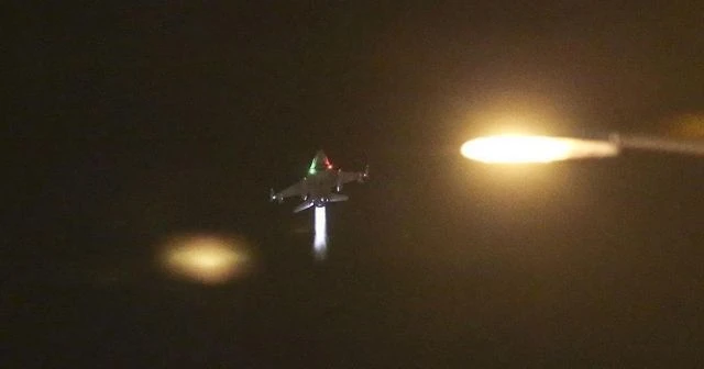 İki F-16'ya 6 kez yakıt ikmali yapmışlar