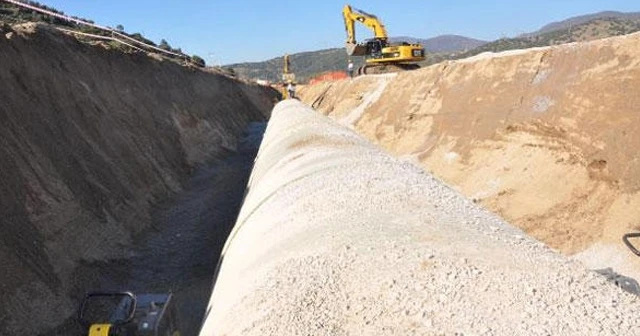 Kanal kazısından tarihi heykel çıktı