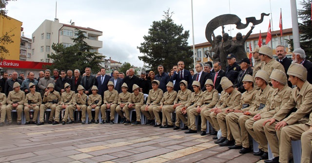 Onbeşliler Çanakkale yolunda