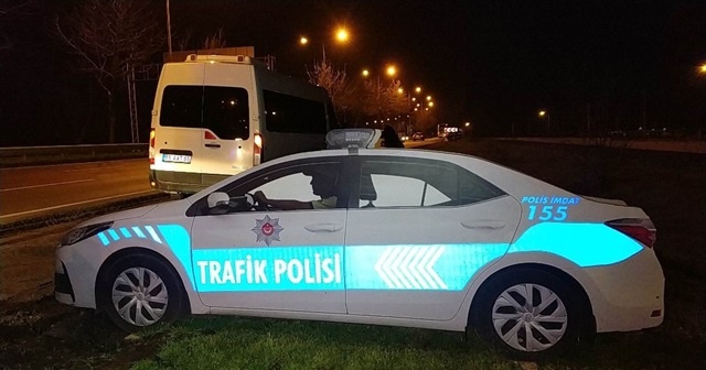 Polisler şaşkın: Maket trafik polisi soyuldu!