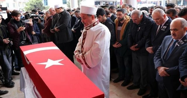 Şehit Uzman Çavuş Kavun son yolculuğuna uğurlandı