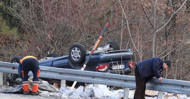 TIR&#039;dan uçan branda kazaya neden oldu: 4 yaralı