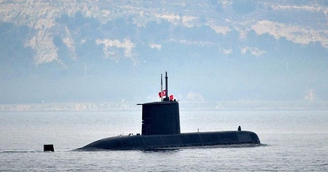 Türk denizaltısı TCG Preveze Arnavutluk&#039;ta