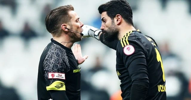 Volkan Demirel derbide çıldırdı