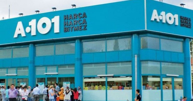 A101&#039;den büyük indirim! Kuyruk uzadıkça uzayacak