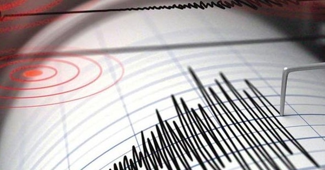 Antalya&#039;da deprem!