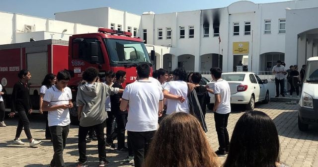 Bodrum&#039;da lisede yangın