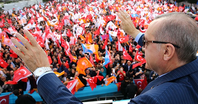 Cumhurbaşkanı Erdoğan&#039;dan sert tepki: Kendilerine çekidüzen versinler