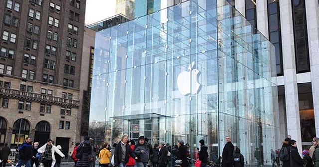 Dünya devi Apple&#039;da büyük şok!