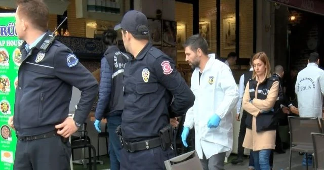 Eski bakan İstanbul'da bıçaklanarak öldürüldü!