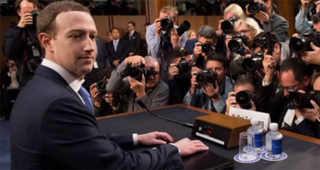 Facebook&#039;un Üst Yöneticisi Zuckerberg ABD Senatosunda ifade verdi