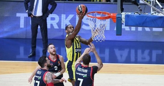 Fenerbahçe Doğuş, Final Four’a çok yaklaştı