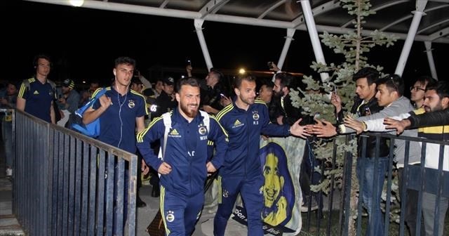 Fenerbahçe’ye Sivas’ta coşkulu karşılama