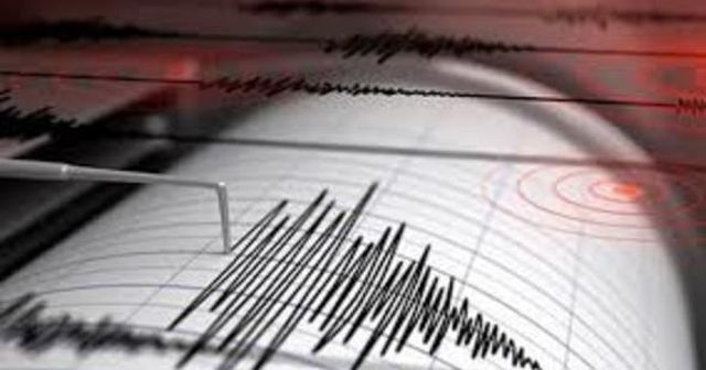 İran&#039;da şiddetli deprem oldu