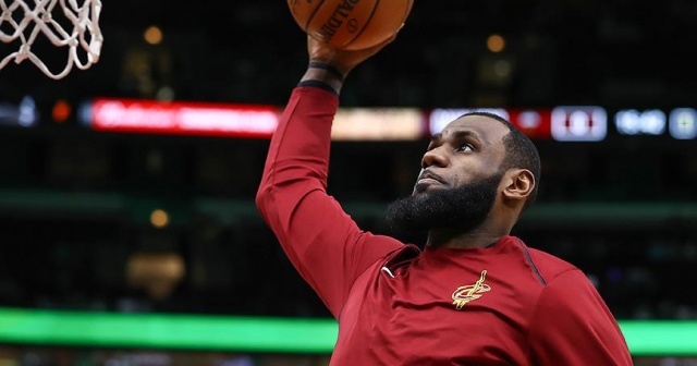 LeBron James, yıllara meydan okuyor