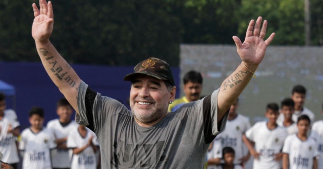 Maradona, teknik direktörlükte yine tutunamadı