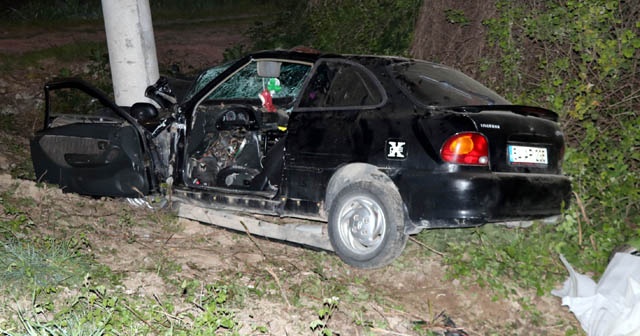 Sakarya&#039;da trafik kazası: 1 ölü, 1 yaralı