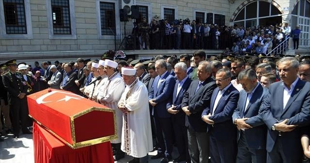 Şırnak şehidi son yolculuğuna uğurlandı