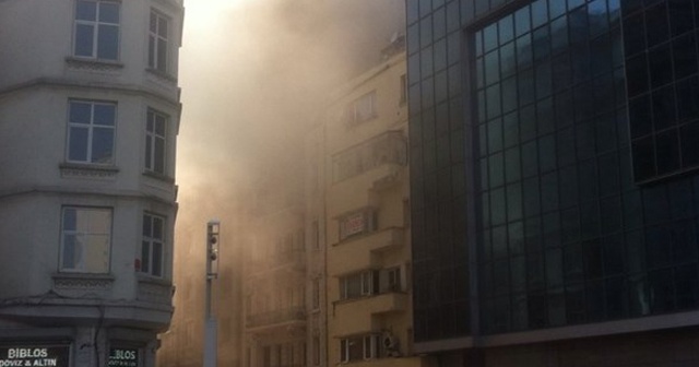 Sondakika: Taksim&#039;de yangın